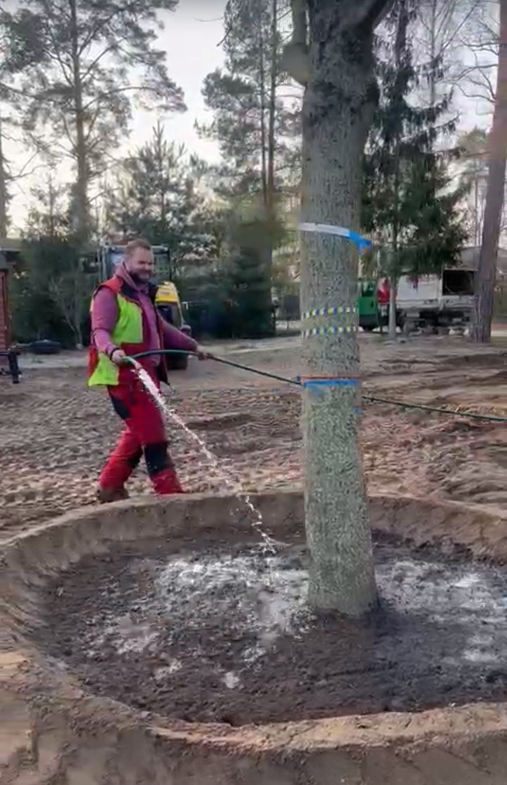 Großbaum mit Gießrand