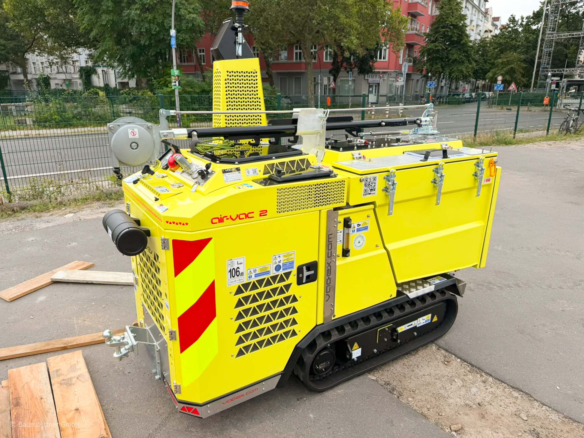 Saugbagger auf Raupenfahrwerk Typ Air-Vac 2 BaumBüttner